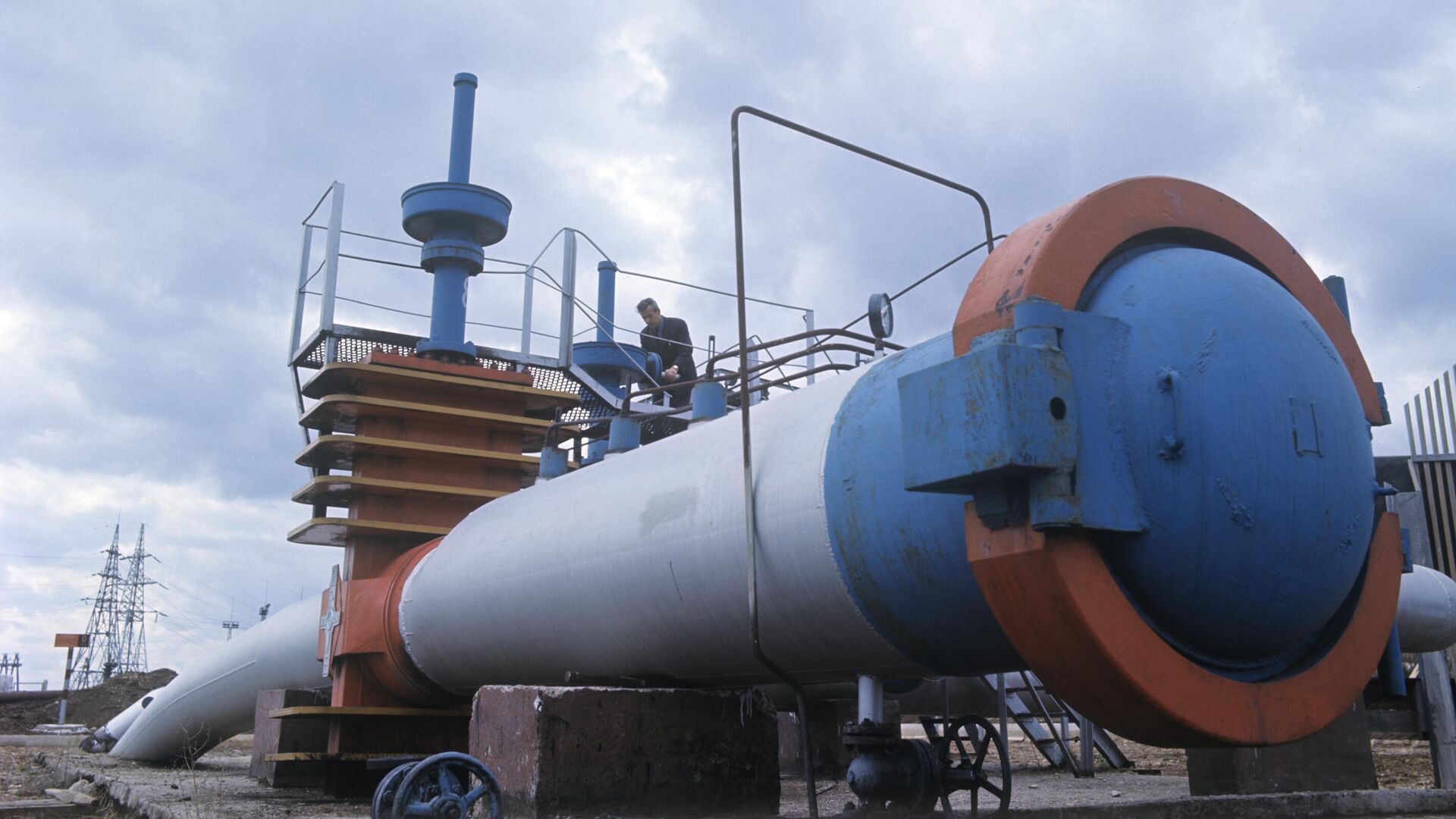 В Словакии приостановили поставки нефти по трубопроводу "Дружба"